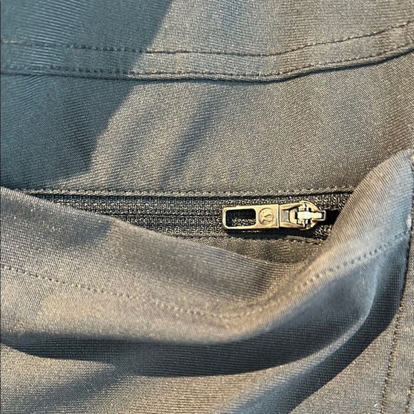 Men's Lululemon Pants - Picture 6 of 7